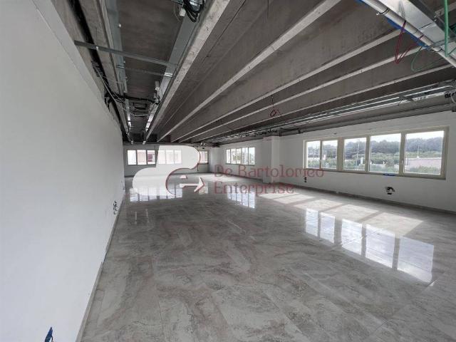 Locale Commerciale in affitto a Puglia, Bari