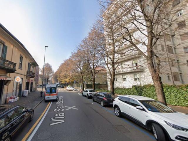 Locale Commerciale in affitto a Lodi, Maddalena