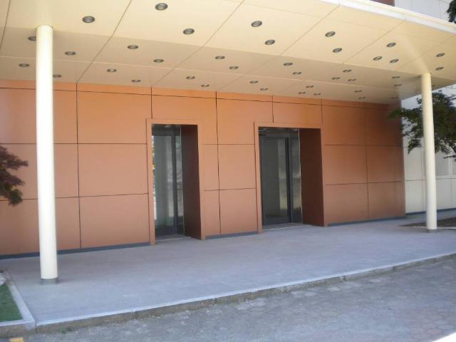 Locale Commerciale in affitto a Lodi, Lombardia