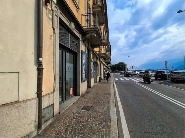 Locale Commerciale in affitto a Lovere, Lombardia