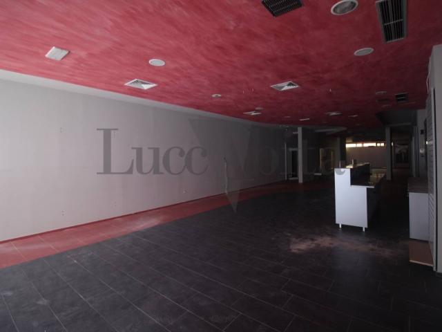 Locale Commerciale in affitto a Santissima Annunziata, Bagni Di Lucca Ponte