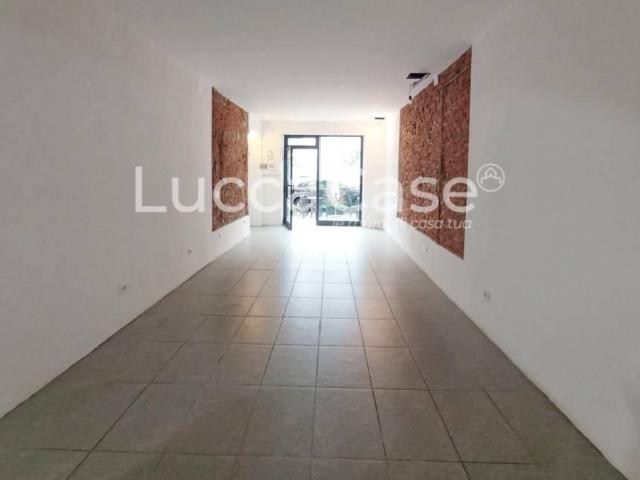 Locale Commerciale in affitto a San Concordio, Bagni Di Lucca Ponte
