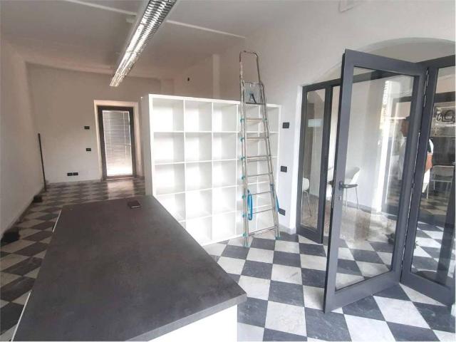 Locale Commerciale in affitto a Corte Dovichetti, Bagni Di Lucca Ponte