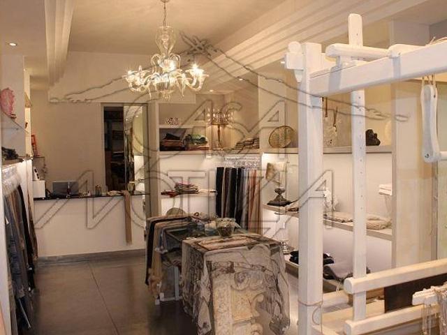 Locale Commerciale in affitto a San Concordio, Bagni Di Lucca Ponte