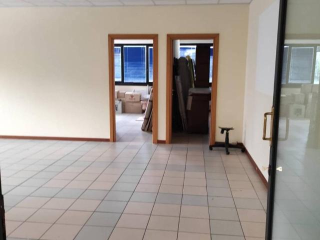 Locale Commerciale in affitto a Corte Dovichetti, Bagni Di Lucca Ponte