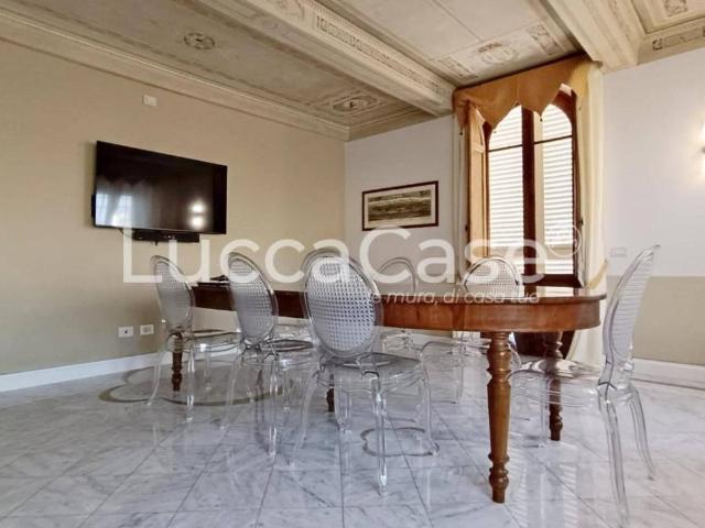 Locale Commerciale in affitto a Santissima Annunziata, Bagni Di Lucca Ponte