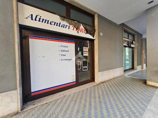 Locale Commerciale in affitto a Comunità montana della valle Trompia, Lumezzane