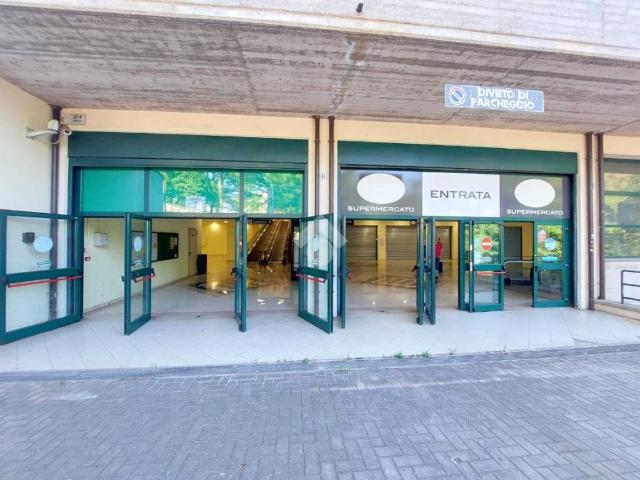 Locale Commerciale in affitto a Comunità montana della valle Trompia, Lumezzane