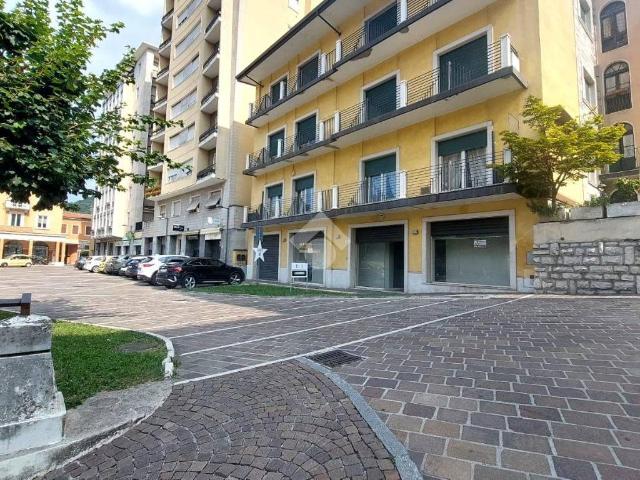 Locale Commerciale in affitto a Comunità montana della valle Trompia, Lumezzane