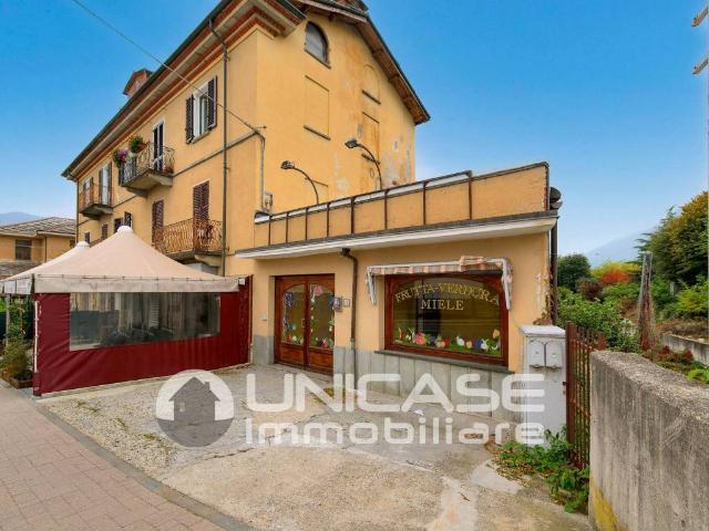 Locale Commerciale in affitto a Colletto, Piemonte