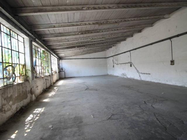 Locale Commerciale in affitto a Magnago, Lombardia