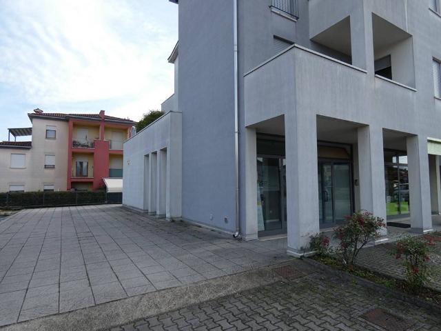 Locale Commerciale in affitto a Molina di Malo, Malo
