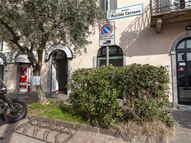 Locale Commerciale in affitto a Somana, Mandello Del Lario