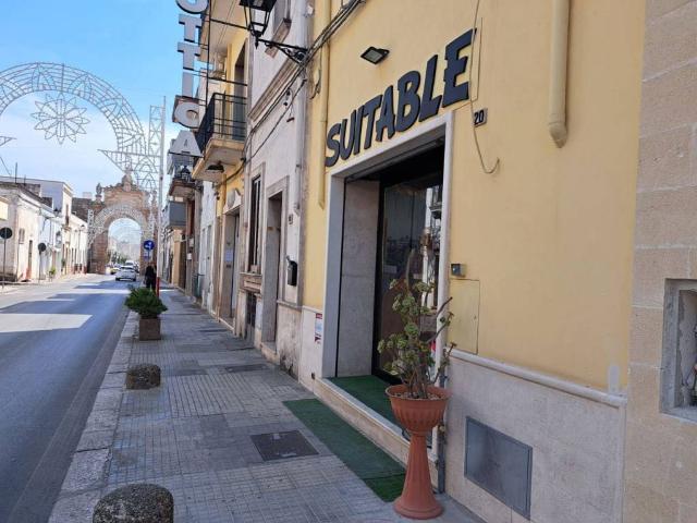 Locale Commerciale in affitto a Puglia, Taranto