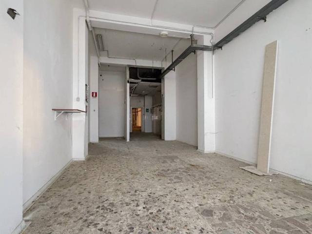Locale Commerciale in affitto a Siponto, Puglia