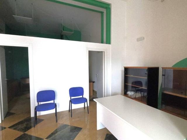 Locale Commerciale in affitto a Siponto, Puglia