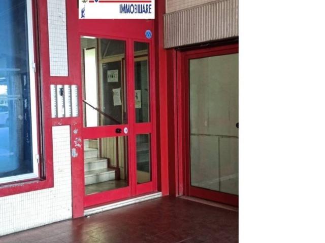 Locale Commerciale in affitto a Puglia, Foggia