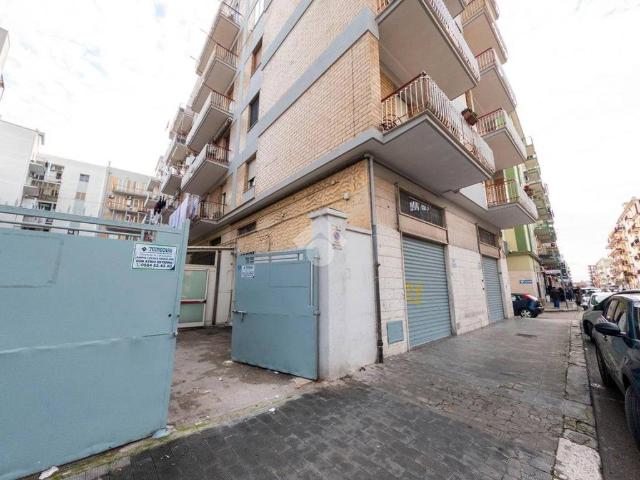 Locale Commerciale in affitto a Siponto, Puglia