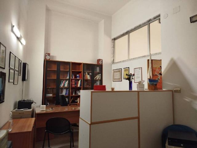 Locale Commerciale in affitto a Puglia, Foggia
