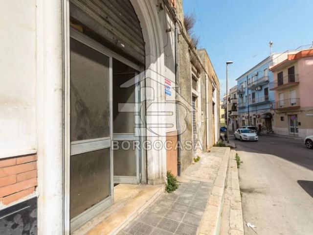 Locale Commerciale in affitto a Puglia, Foggia