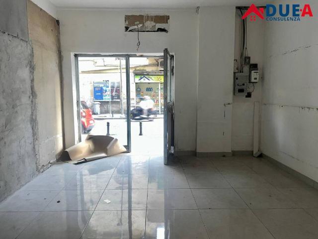 Locale Commerciale in affitto a Marano Di Napoli, Campania