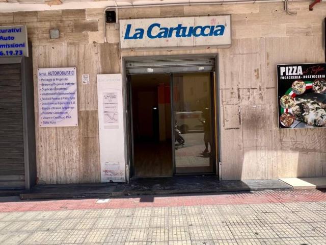 Locale Commerciale in affitto a Marano Di Napoli, Campania