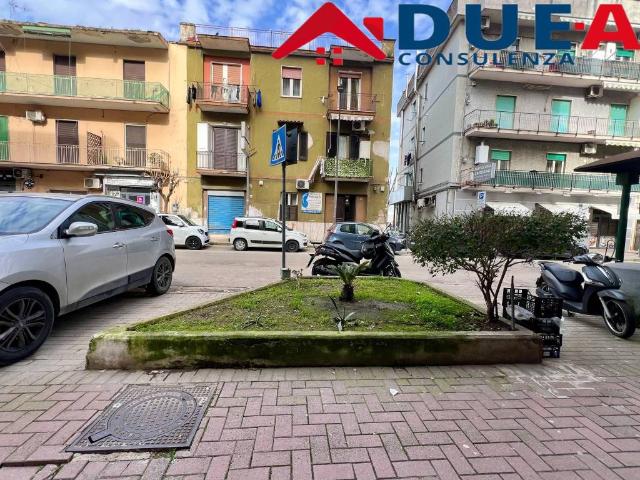 Locale Commerciale in affitto a Marano Di Napoli, Campania