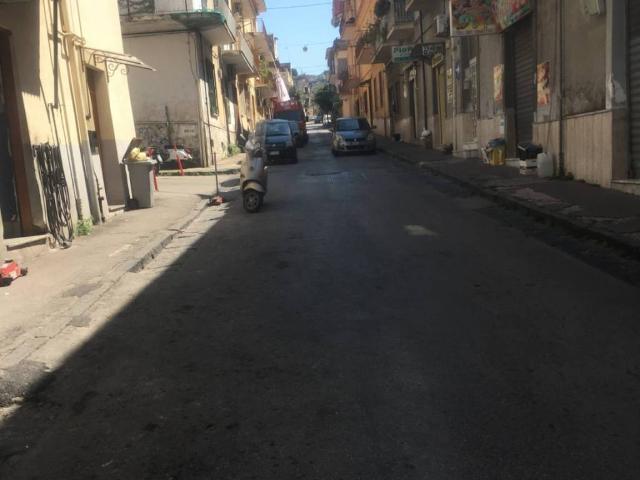 Locale Commerciale in affitto a Marano Di Napoli, Campania