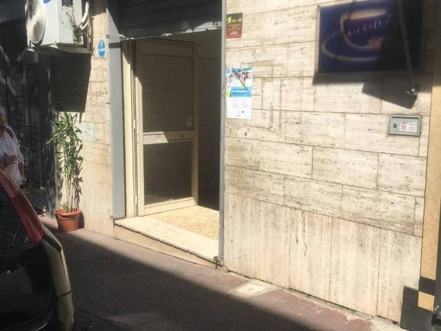 Locale Commerciale in affitto a Marano Di Napoli, Campania