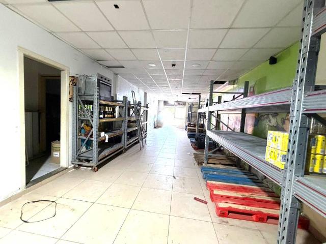 Locale Commerciale in affitto a Pozzillo, Marano Di Napoli