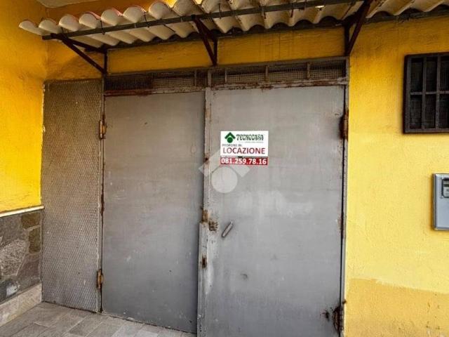 Locale Commerciale in affitto a Marano Di Napoli, Campania