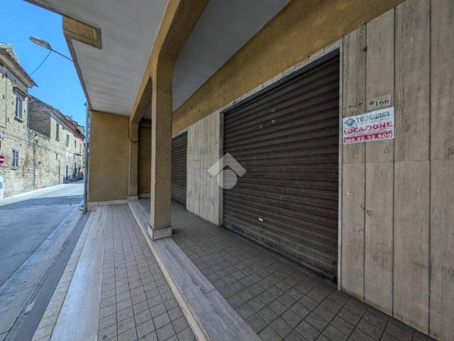Locale Commerciale in affitto a Pagani di Marcianise, Marcianise