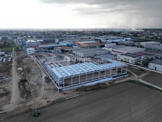 Locale Commerciale in affitto a Zona Industriale Marcianise Nord, Marcianise