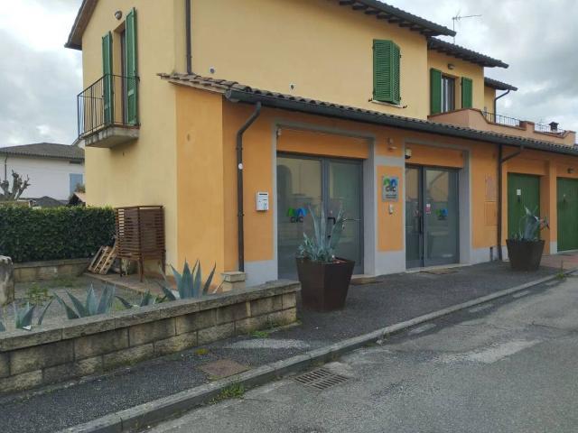 Locale Commerciale in affitto a Cesa, Marciano Della Chiana