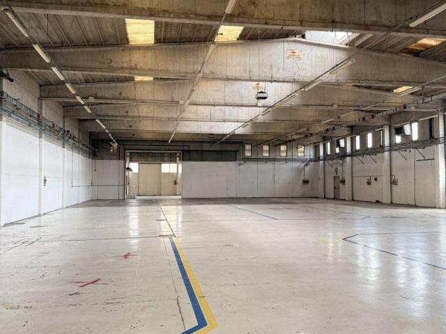 Locale Commerciale in affitto a Mareno Di Piave, Veneto