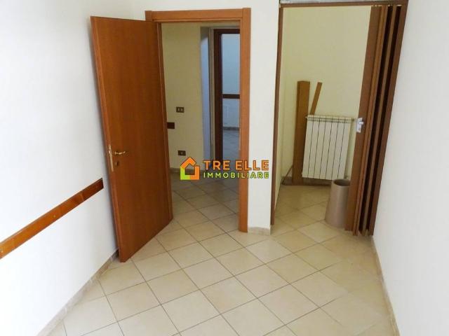 Locale Commerciale in affitto a Faibano di Marigliano, Marigliano