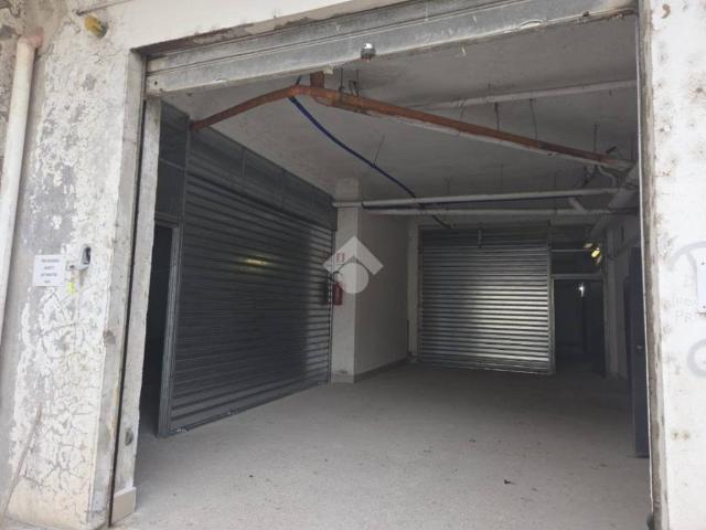 Locale Commerciale in affitto a Cava dei Selci, Roma Capitale