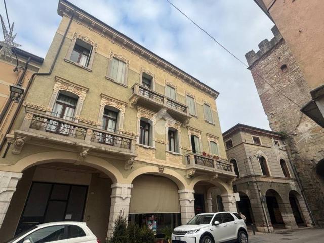 Locale Commerciale in affitto a Marostica, Veneto