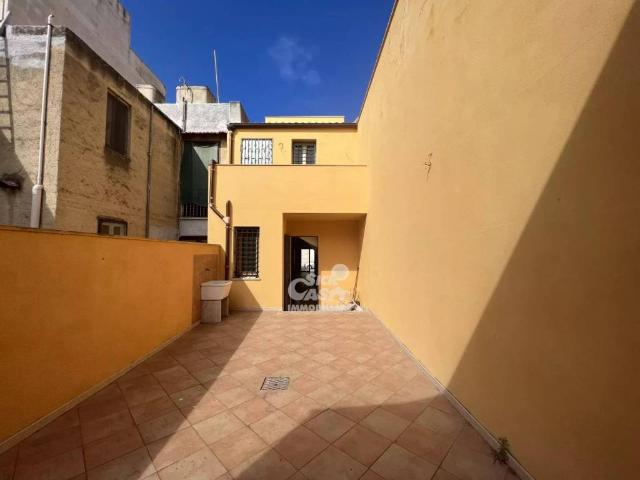 Locale Commerciale in affitto a Marsala, Sicilia