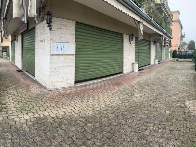 Locale Commerciale in affitto a Martellago, Veneto