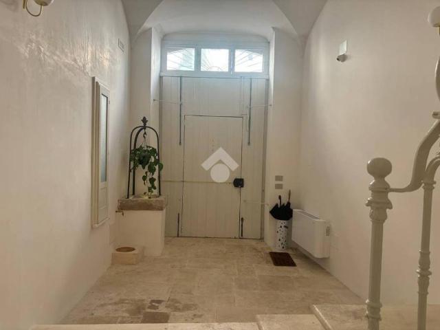 Locale Commerciale in affitto a Puglia, Taranto