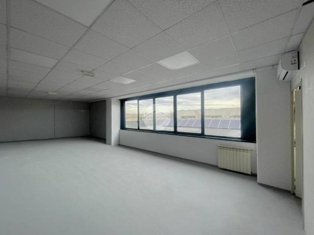 Locale Commerciale in affitto a Martinengo, Lombardia