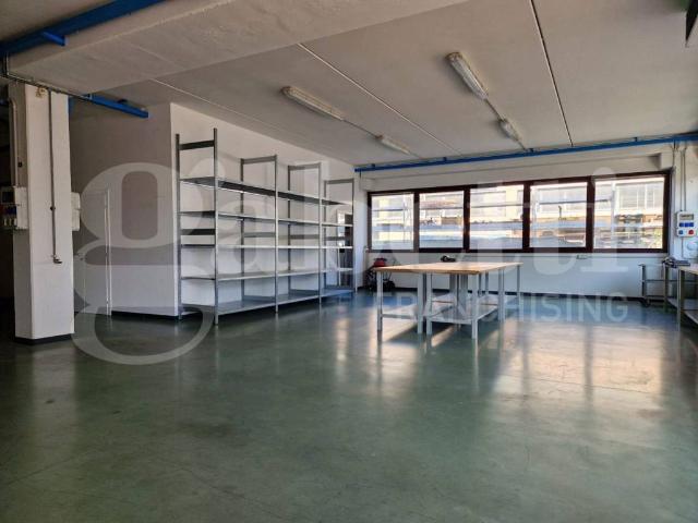 Locale Commerciale in affitto a Unione dell'Appennino Bolognese, Marzabotto