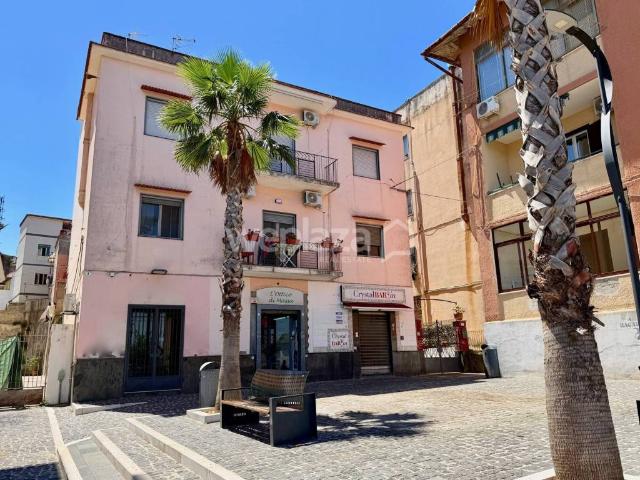Locale Commerciale in affitto a Massa Di Somma, Campania