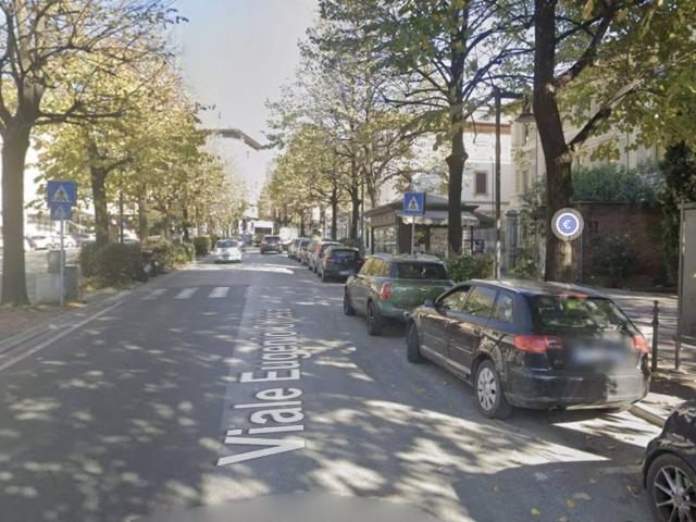 Locale Commerciale in affitto a San Carlo, Marina Di Massa