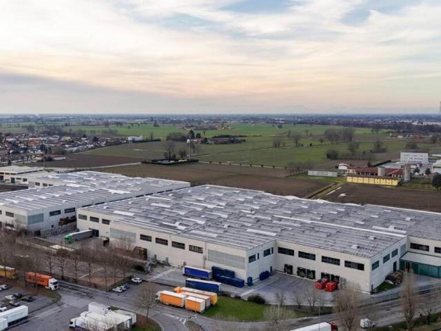Locale Commerciale in affitto a Massalengo, Lombardia