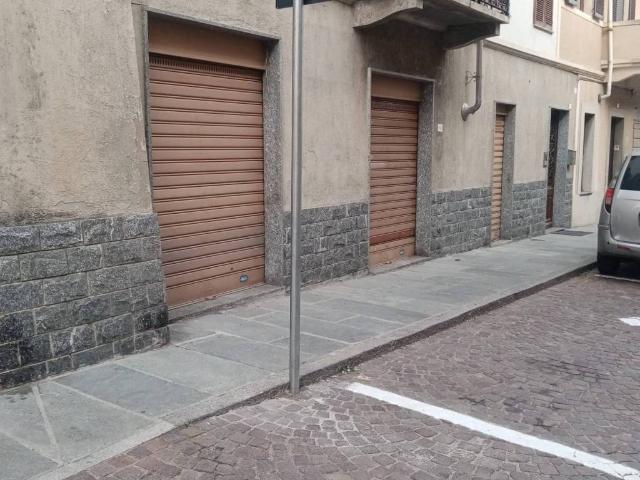 Locale Commerciale in affitto a Piemonte, Biella