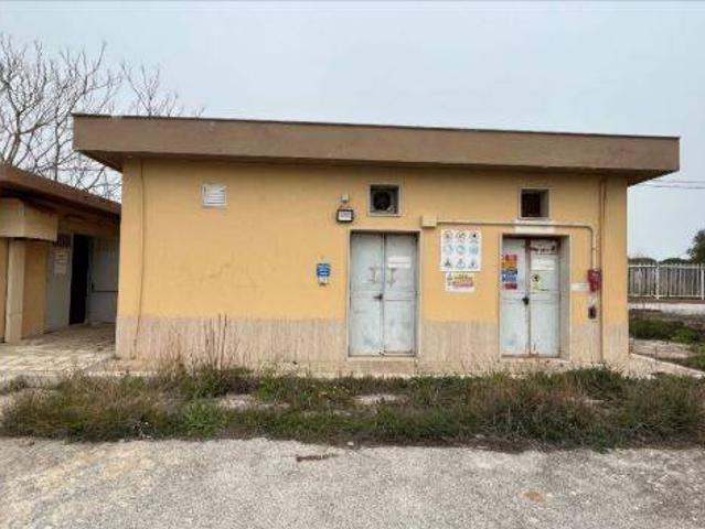 Locale Commerciale in affitto a Mazara Due, Mazara Del Vallo