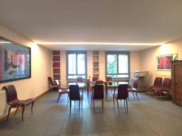 Locale Commerciale in affitto a Burggrafenamt - Burgraviato, Merano - Meran