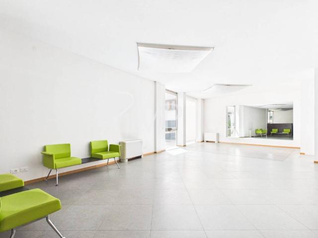 Locale Commerciale in affitto a Burggrafenamt - Burgraviato, Merano - Meran